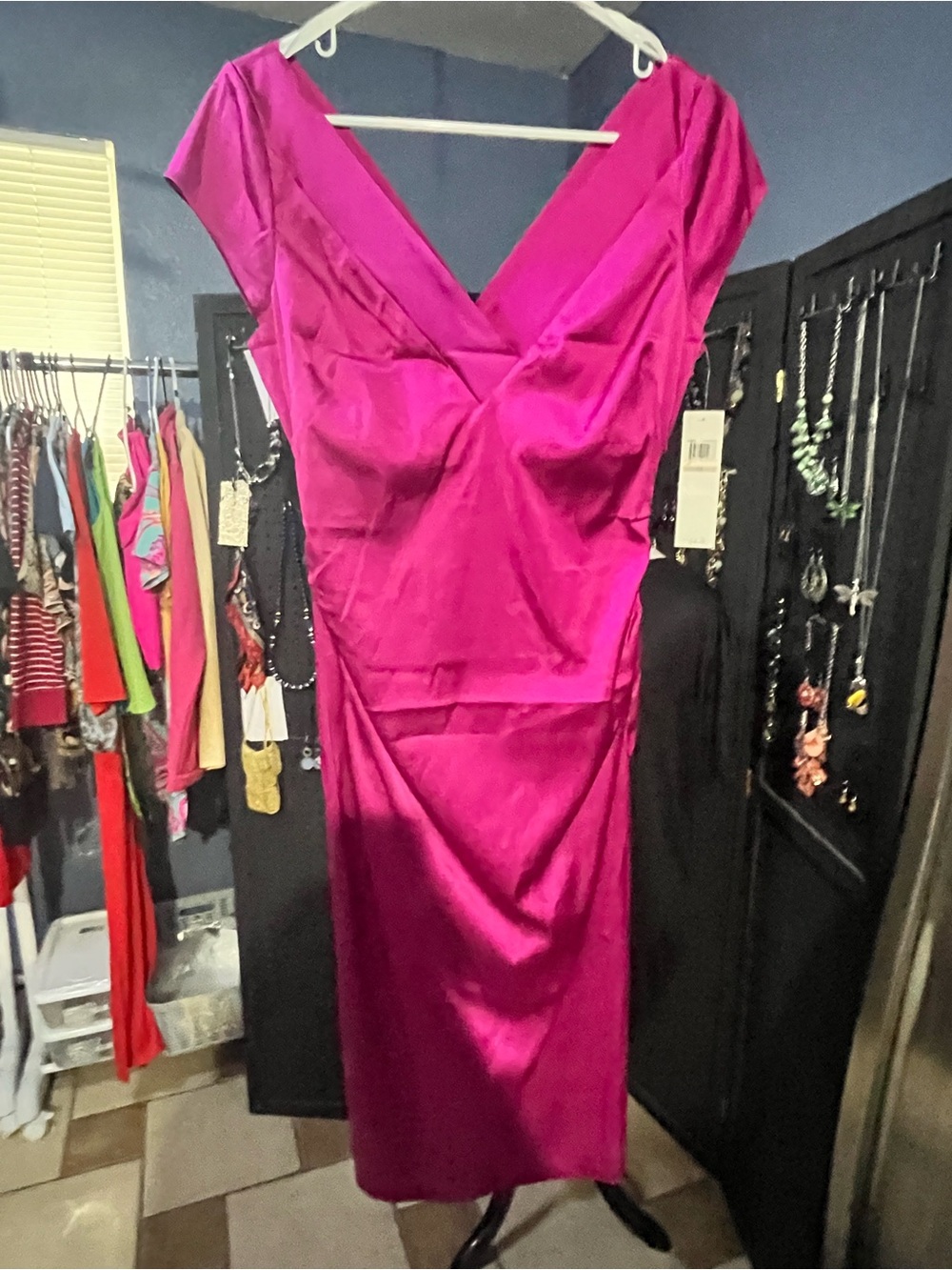Maggy London Fuchsia Satin V-Neck Midi Dress